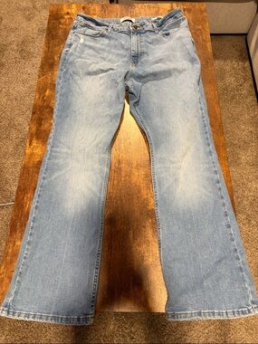 Wrangler Light Blue Women's High Rise Bold Bootcut Jeans 14/30